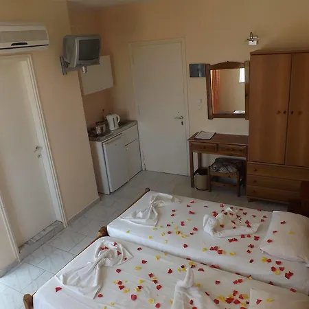 מלון Leonidas & העיירה קוס