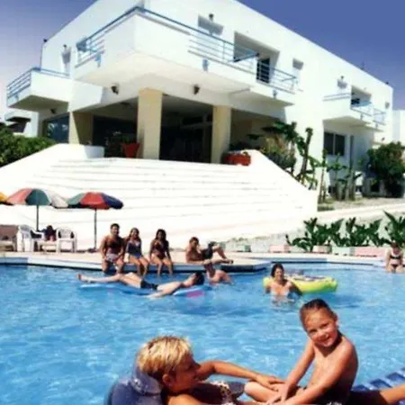 Leonidas & Hotel