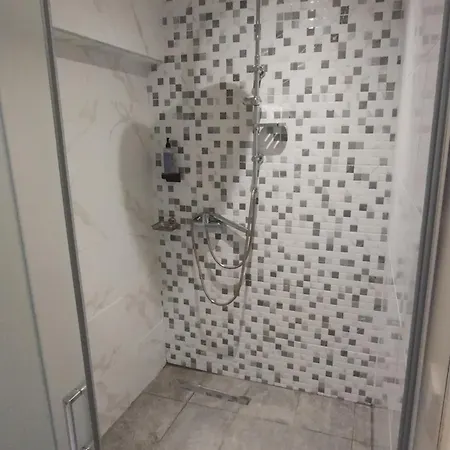 Otel Leonidas & İstanköy