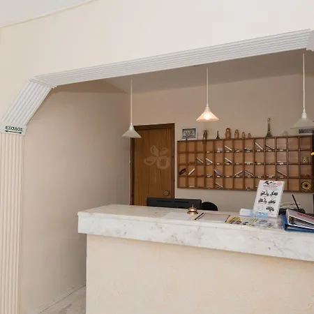 Hotel Leonidas & 2*