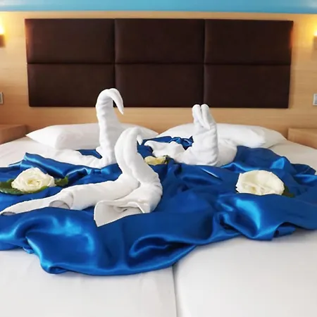 واستوديوهات ليونيداس