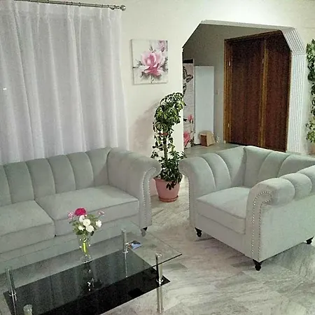Otel Leonidas &