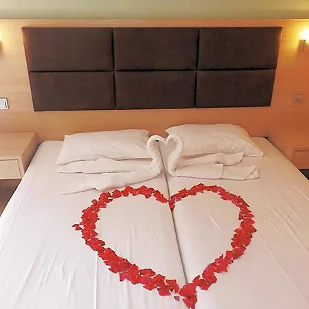Otel Leonidas &