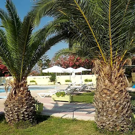 Otel Leonidas &
