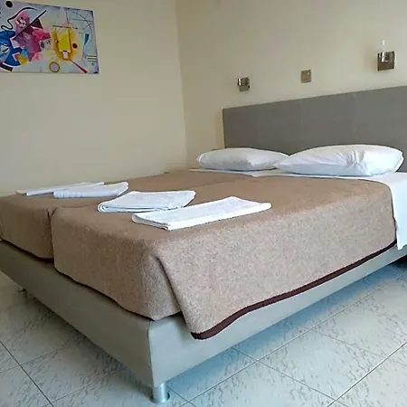 Leonidas & Otel 2*