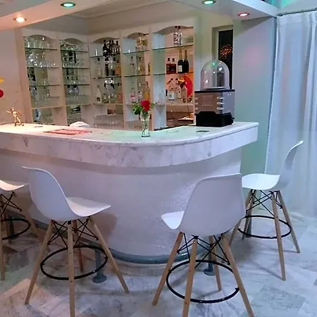 Leonidas & Otel İstanköy