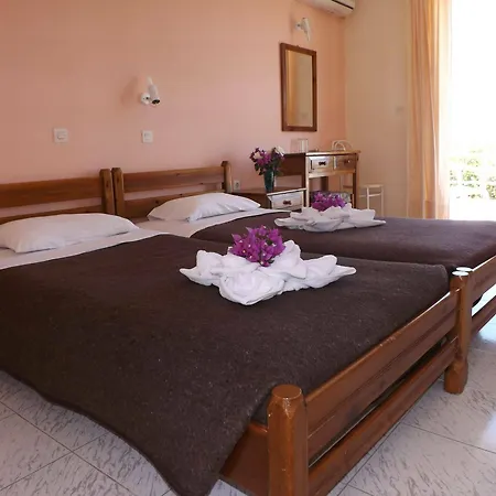 Hotel Leonidas & 2*
