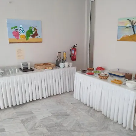 Hotel Leonidas & 2*