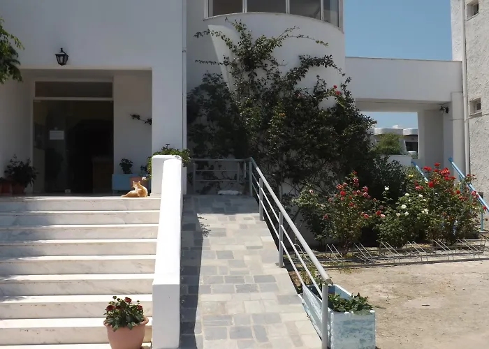 Szálloda Leonidas & 2*