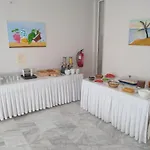 酒店 莱昂尼达斯酒店及一室公寓 2*
