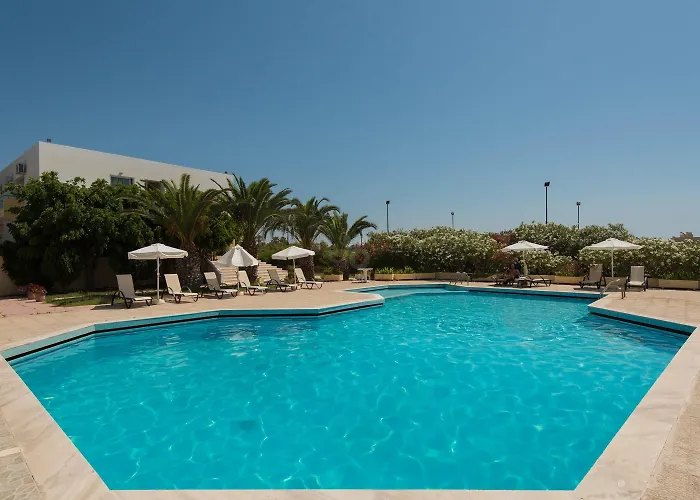 Hotel Leonidas Hotel&studios 2*