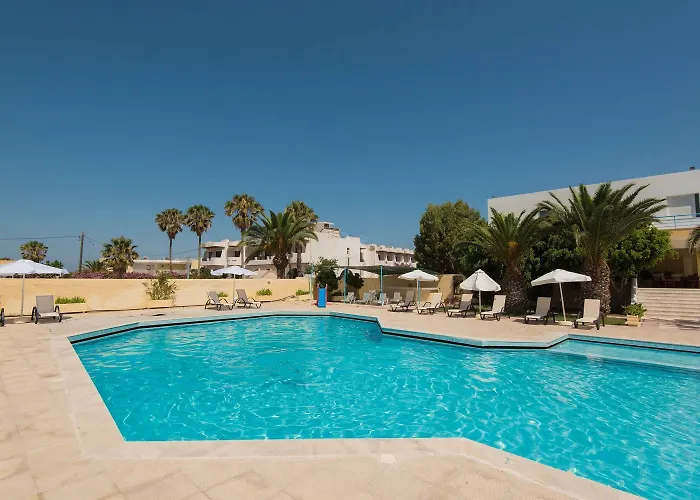 Leonidas Hotel&studios 2*