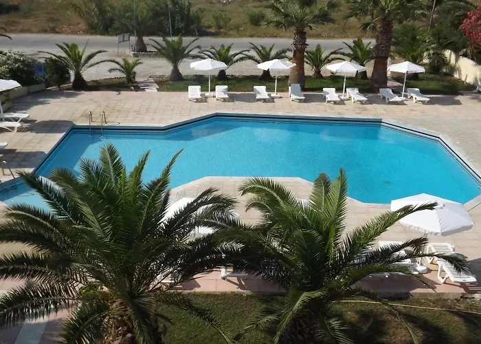 Hotel Leonidas Hotel&studios 2*